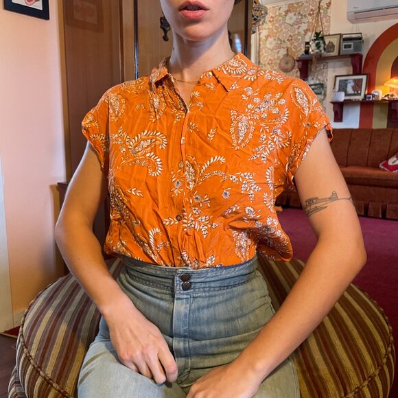 SOFT Orange floral print button up shirt with half sleeves! - Picture 3 of 13